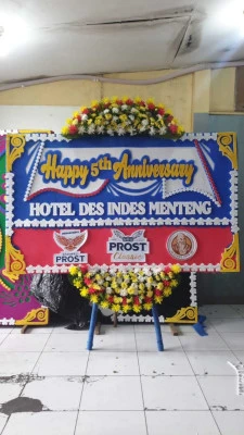 Papan Bunga di Pondok Kacang Timur